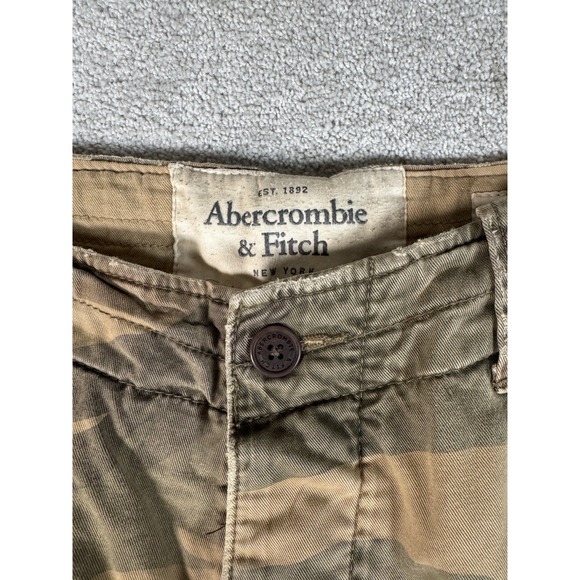 Abercrombie and Fitch Adirondack Y2K 33* Camo Military Paratrooper Cargo Shorts - Picture 2 of 10